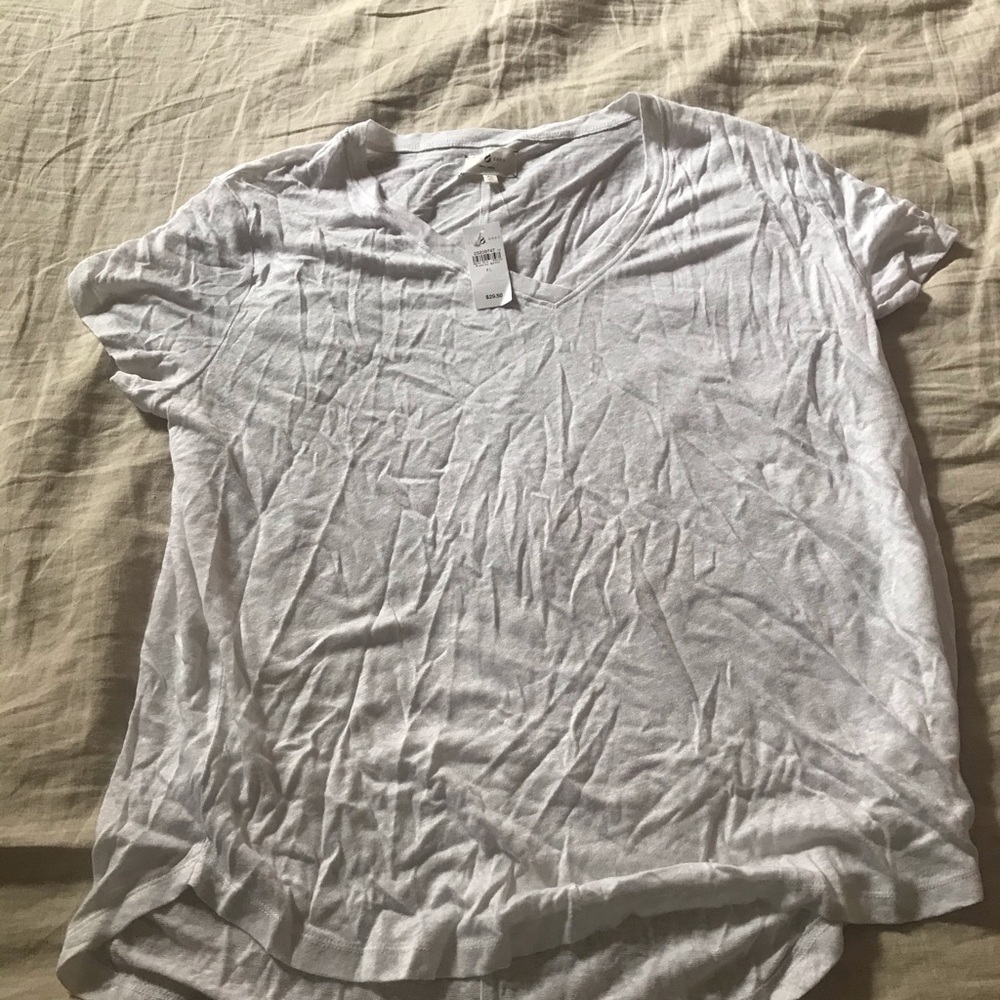 Lou & Grey cotton/linen white T-shirt.
